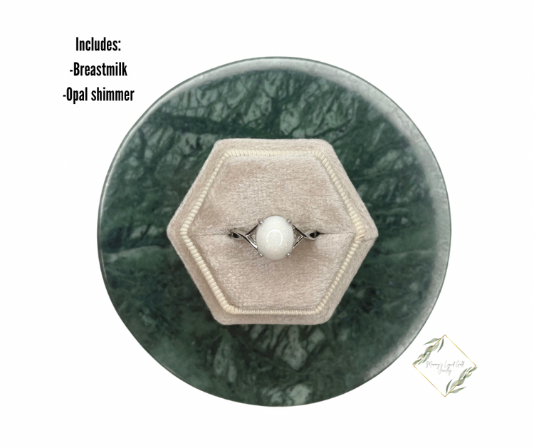 Oval ring with twist band