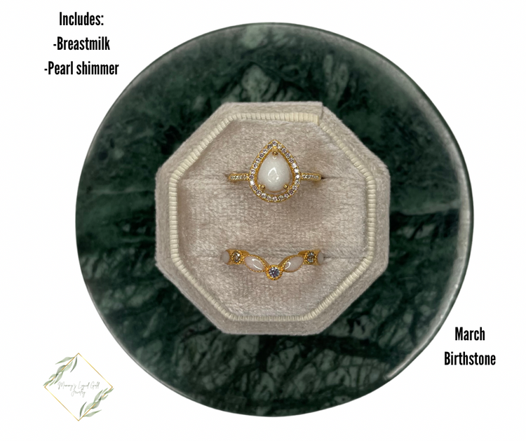 Teardrop ring with curved band