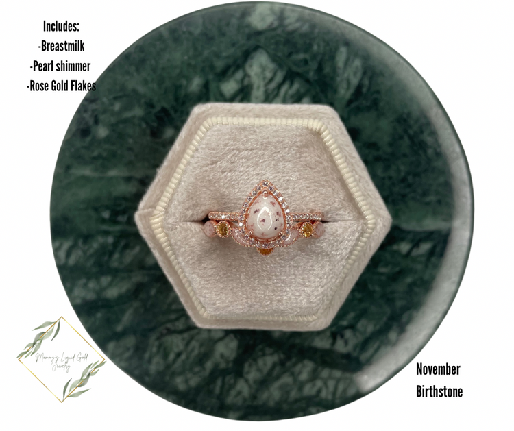 Teardrop ring with curved band