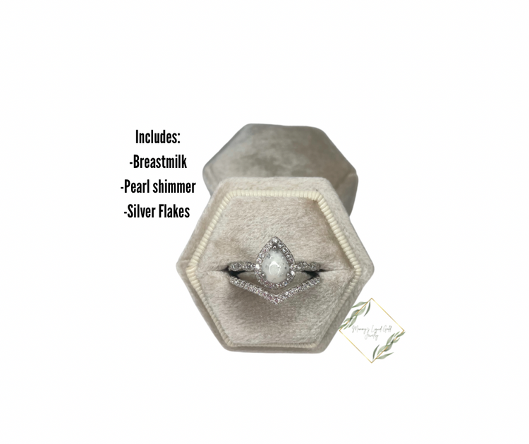 Teardrop ring with band