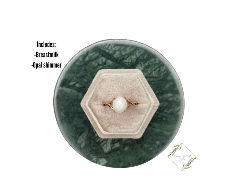 Oval ring with twist band