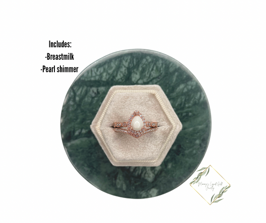 Teardrop ring with band